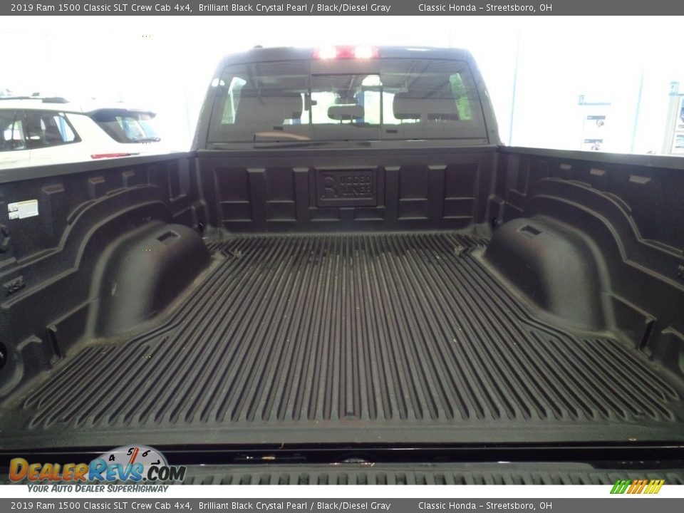 2019 Ram 1500 Classic SLT Crew Cab 4x4 Brilliant Black Crystal Pearl / Black/Diesel Gray Photo #34