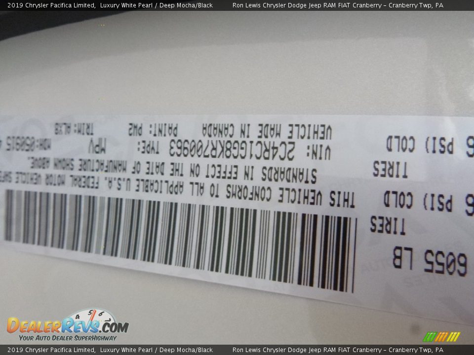 2019 Chrysler Pacifica Limited Luxury White Pearl / Deep Mocha/Black Photo #16