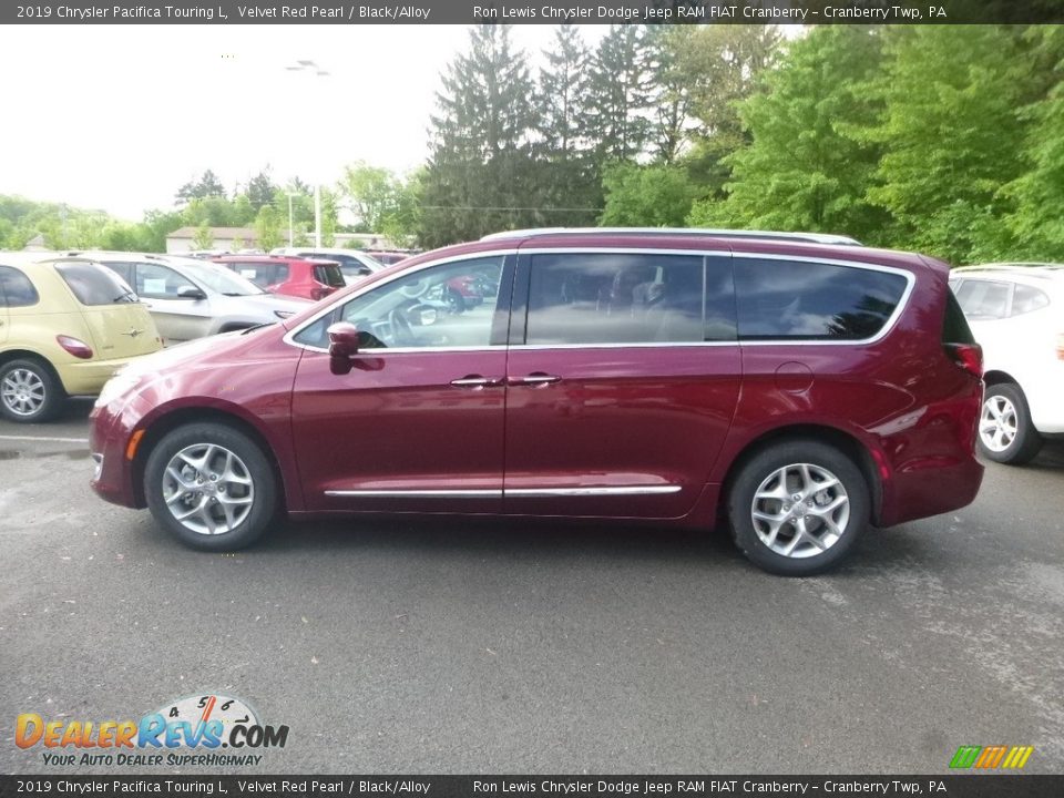 2019 Chrysler Pacifica Touring L Velvet Red Pearl / Black/Alloy Photo #2