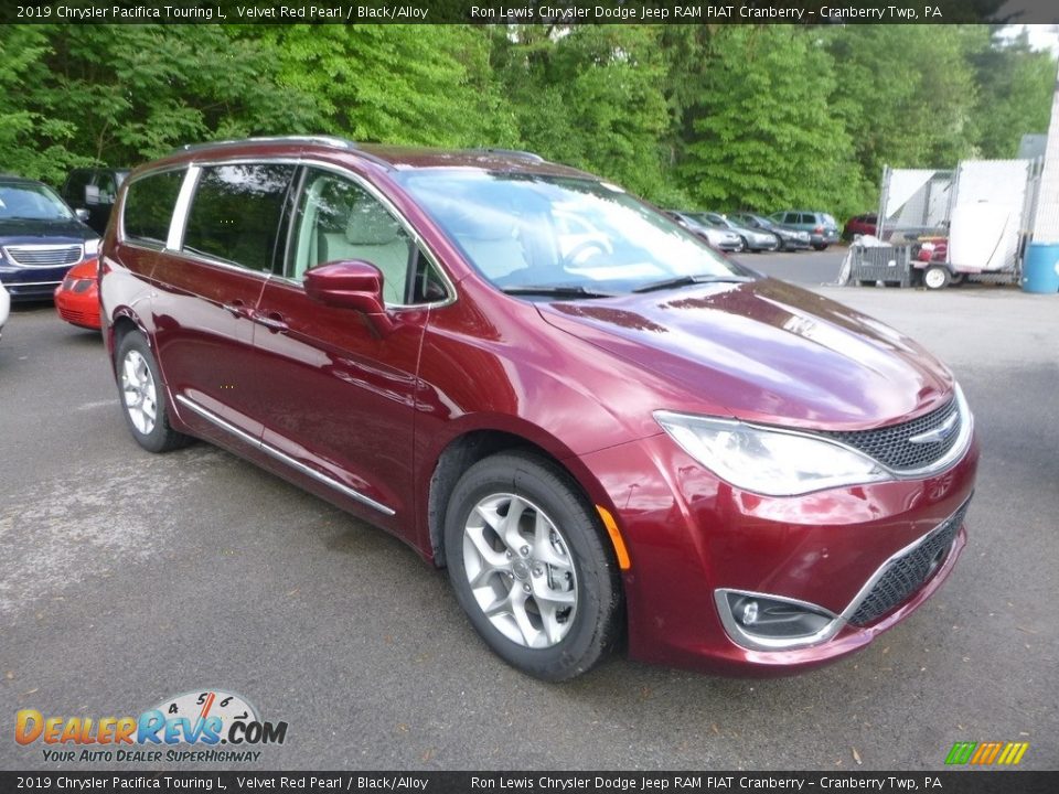 2019 Chrysler Pacifica Touring L Velvet Red Pearl / Black/Alloy Photo #7