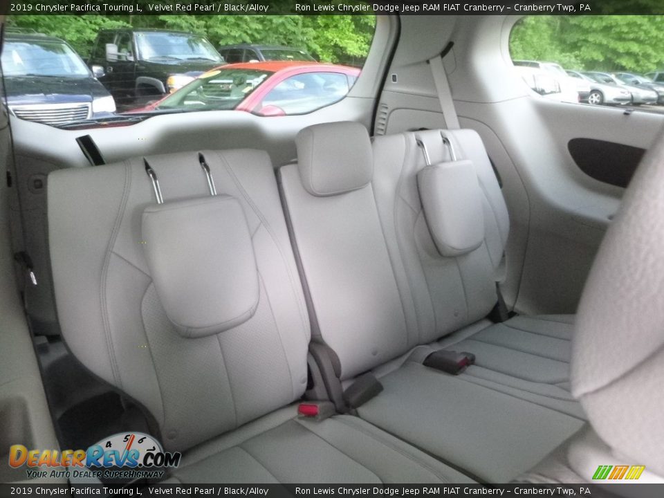 2019 Chrysler Pacifica Touring L Velvet Red Pearl / Black/Alloy Photo #13