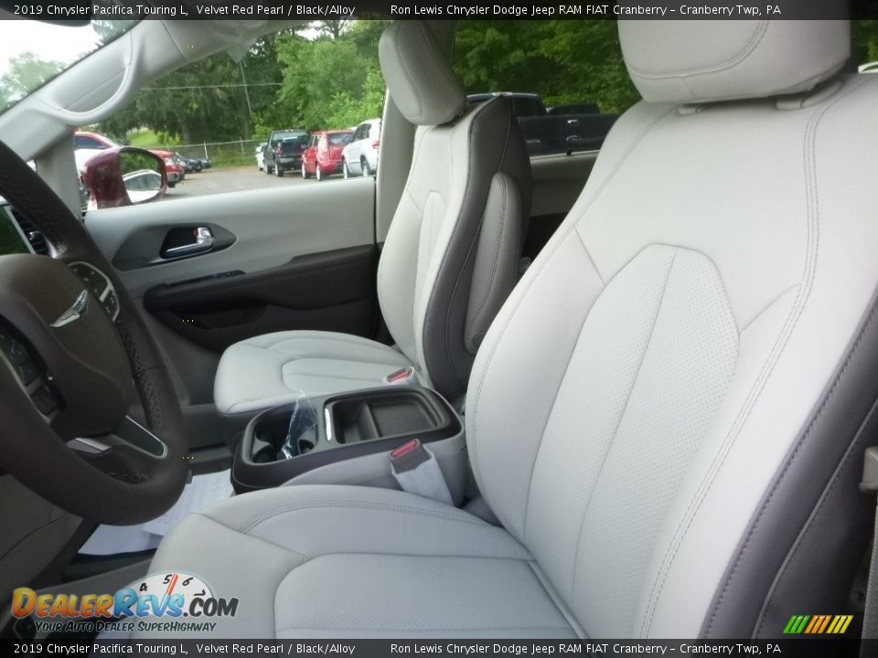 2019 Chrysler Pacifica Touring L Velvet Red Pearl / Black/Alloy Photo #14
