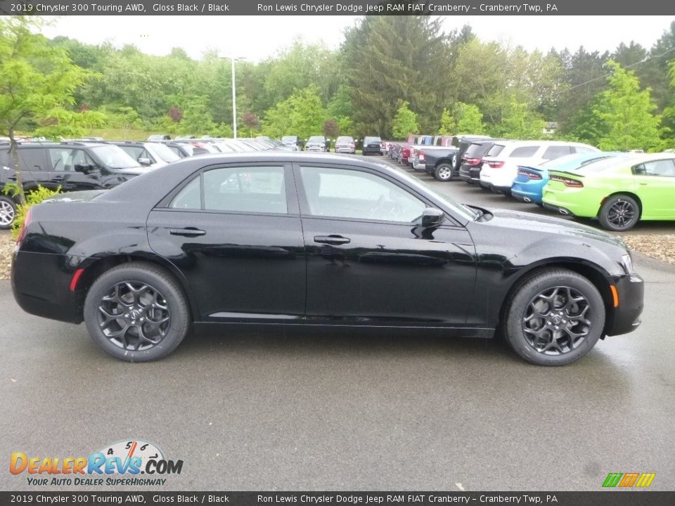 Gloss Black 2019 Chrysler 300 Touring AWD Photo #6