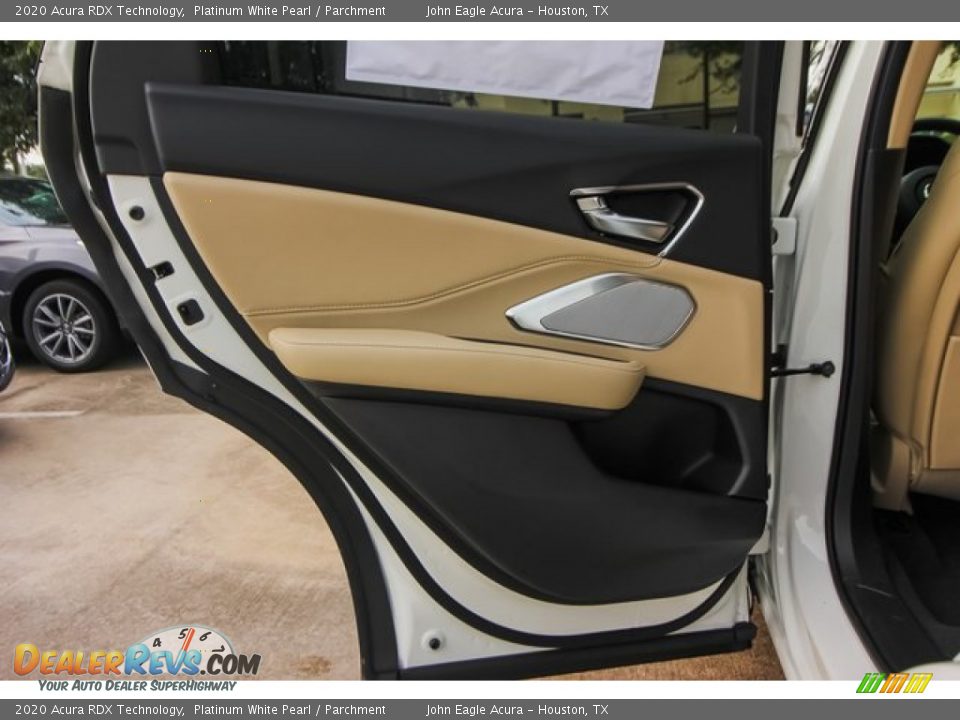 2020 Acura RDX Technology Platinum White Pearl / Parchment Photo #17