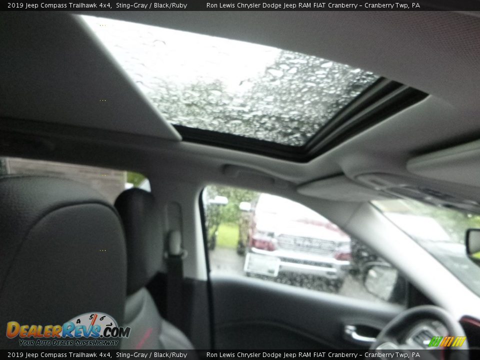 2019 Jeep Compass Trailhawk 4x4 Sting-Gray / Black/Ruby Photo #12