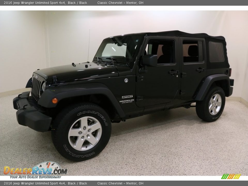 2016 Jeep Wrangler Unlimited Sport 4x4 Black / Black Photo #3