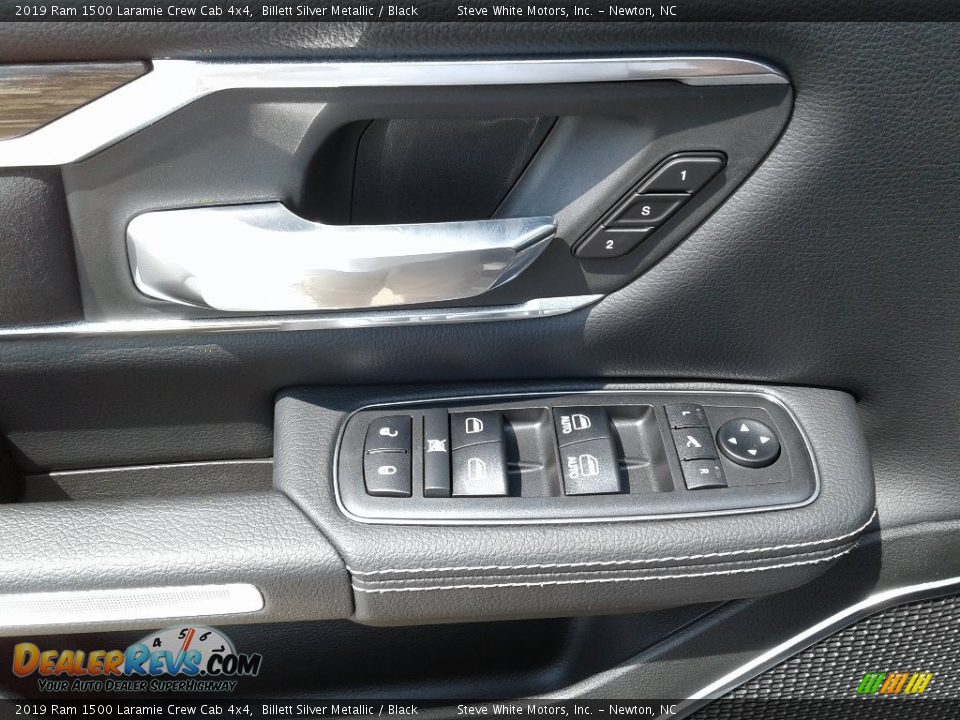 2019 Ram 1500 Laramie Crew Cab 4x4 Billett Silver Metallic / Black Photo #9