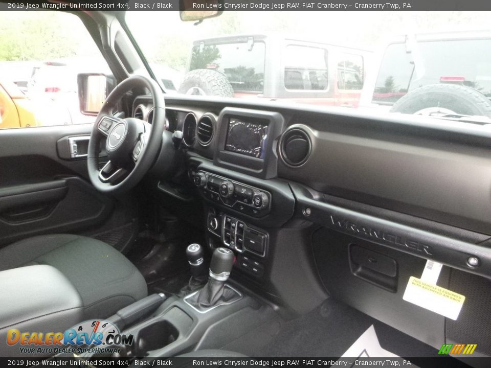 2019 Jeep Wrangler Unlimited Sport 4x4 Black / Black Photo #5