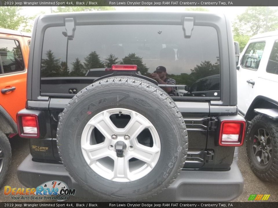 2019 Jeep Wrangler Unlimited Sport 4x4 Black / Black Photo #8