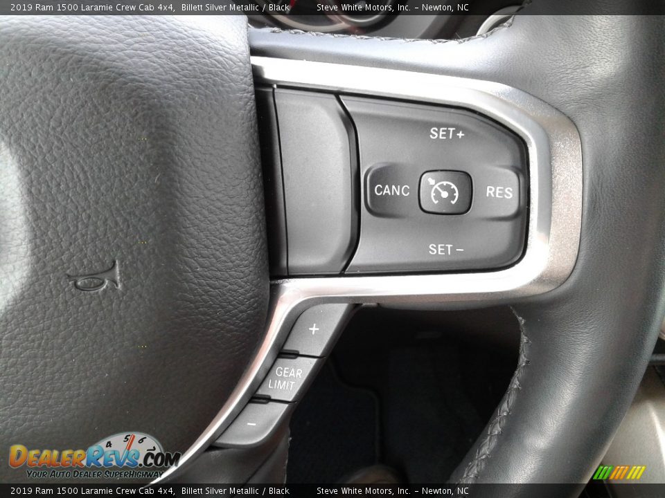 2019 Ram 1500 Laramie Crew Cab 4x4 Billett Silver Metallic / Black Photo #19