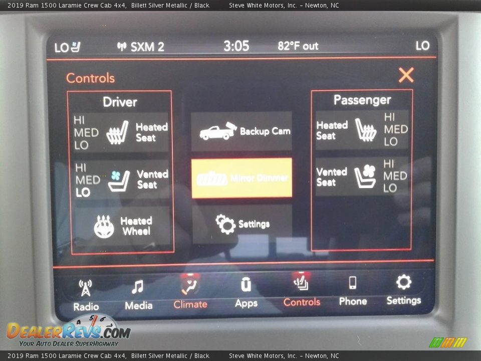 2019 Ram 1500 Laramie Crew Cab 4x4 Billett Silver Metallic / Black Photo #26