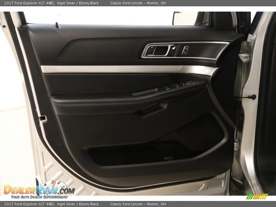 2017 Ford Explorer XLT 4WD Ingot Silver / Ebony Black Photo #5