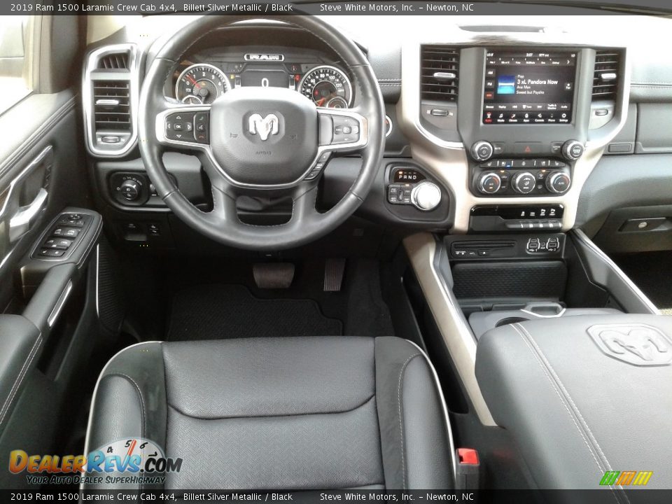 2019 Ram 1500 Laramie Crew Cab 4x4 Billett Silver Metallic / Black Photo #33