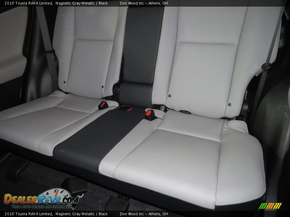 2016 Toyota RAV4 Limited Magnetic Gray Metallic / Black Photo #26