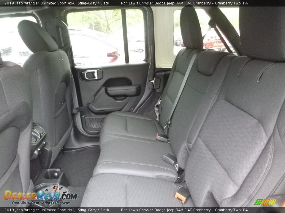 2019 Jeep Wrangler Unlimited Sport 4x4 Sting-Gray / Black Photo #11