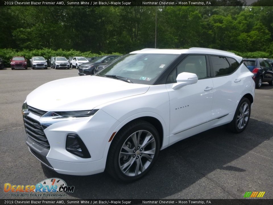 Front 3/4 View of 2019 Chevrolet Blazer Premier AWD Photo #1