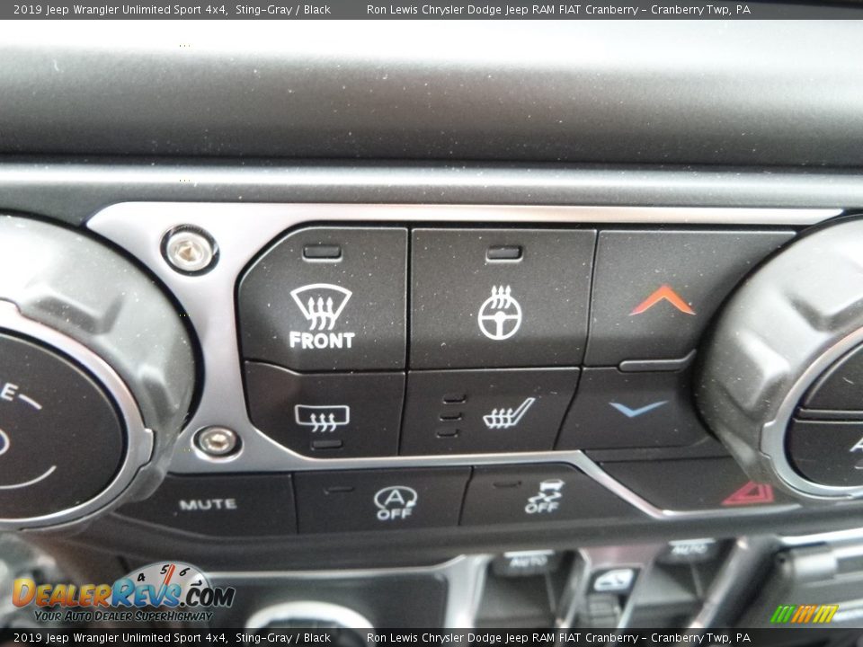 2019 Jeep Wrangler Unlimited Sport 4x4 Sting-Gray / Black Photo #19