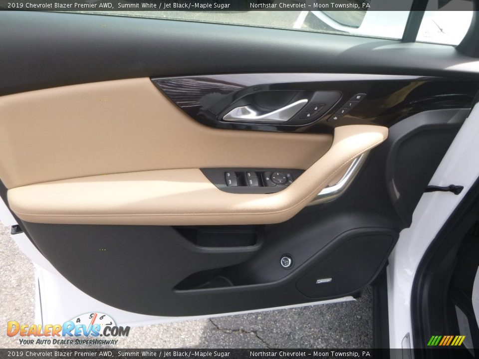 Door Panel of 2019 Chevrolet Blazer Premier AWD Photo #14