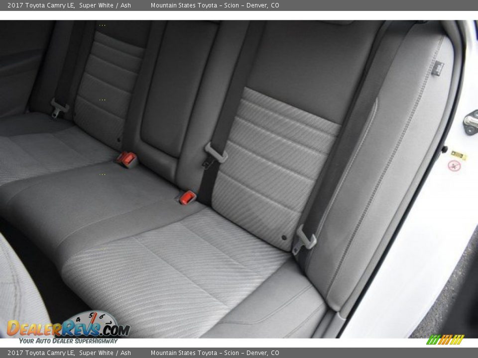 2017 Toyota Camry LE Super White / Ash Photo #21
