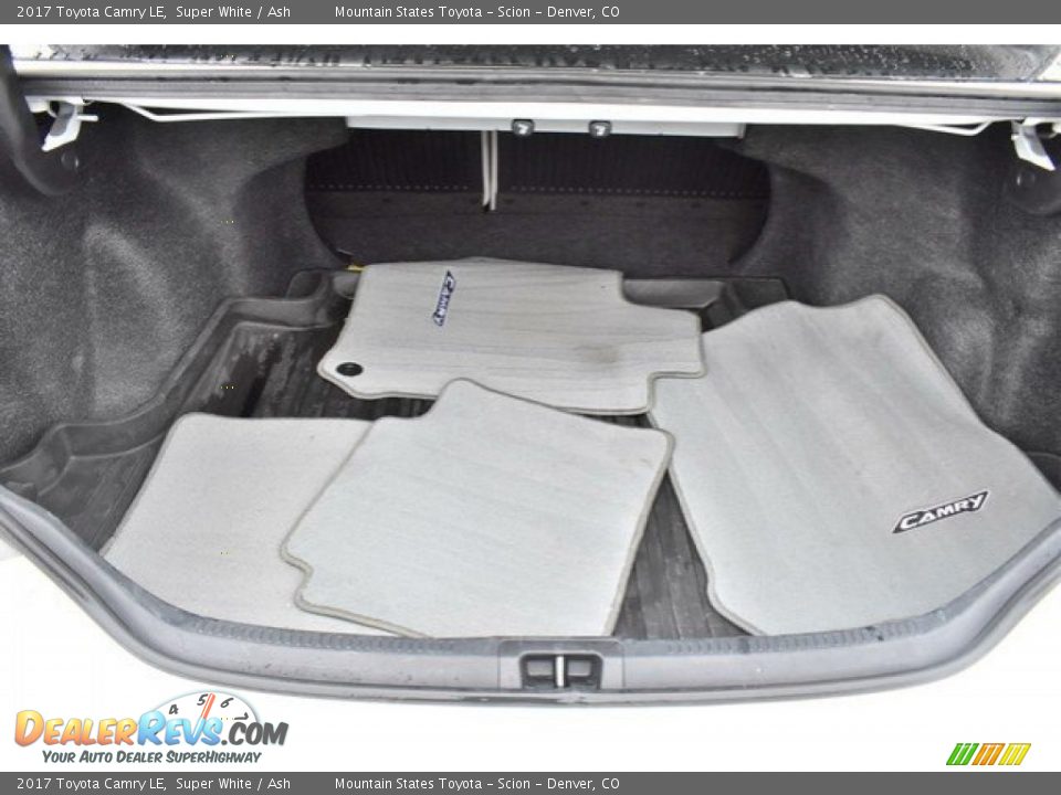 2017 Toyota Camry LE Super White / Ash Photo #26