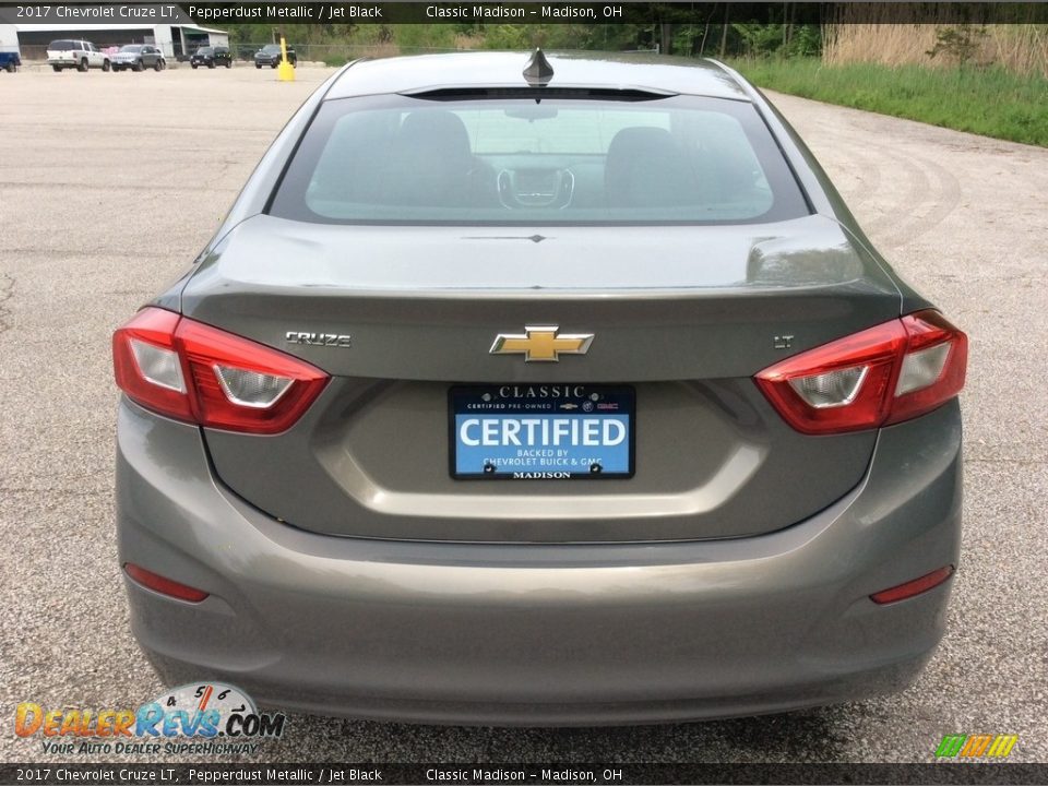 2017 Chevrolet Cruze LT Pepperdust Metallic / Jet Black Photo #4