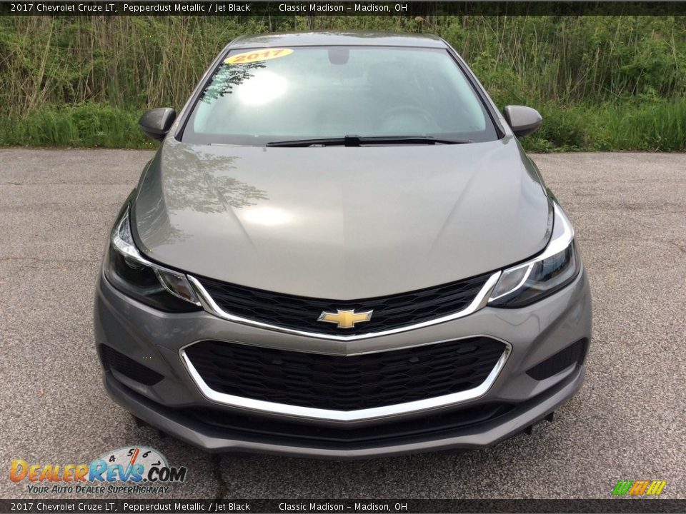 2017 Chevrolet Cruze LT Pepperdust Metallic / Jet Black Photo #8
