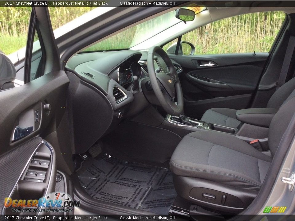 2017 Chevrolet Cruze LT Pepperdust Metallic / Jet Black Photo #14