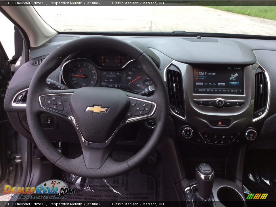 2017 Chevrolet Cruze LT Pepperdust Metallic / Jet Black Photo #17