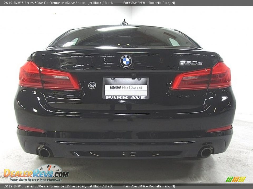 2019 BMW 5 Series 530e iPerformance xDrive Sedan Jet Black / Black Photo #3