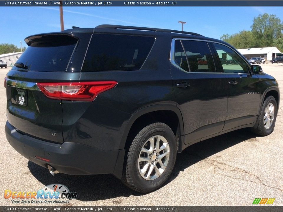 2019 Chevrolet Traverse LT AWD Graphite Metallic / Jet Black Photo #6