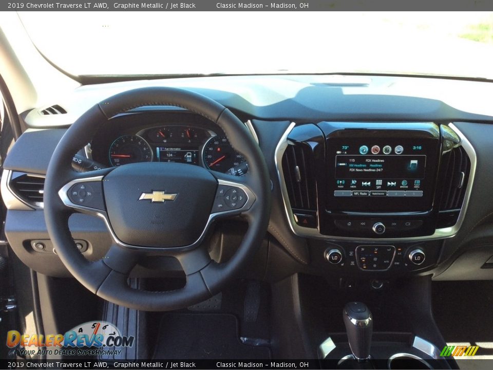 2019 Chevrolet Traverse LT AWD Graphite Metallic / Jet Black Photo #12