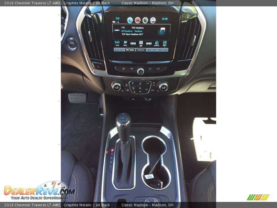 2019 Chevrolet Traverse LT AWD Graphite Metallic / Jet Black Photo #13