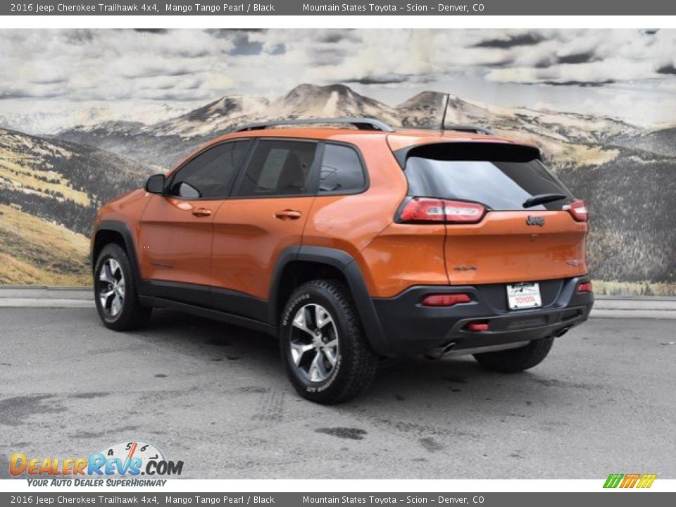 2016 Jeep Cherokee Trailhawk 4x4 Mango Tango Pearl / Black Photo #7
