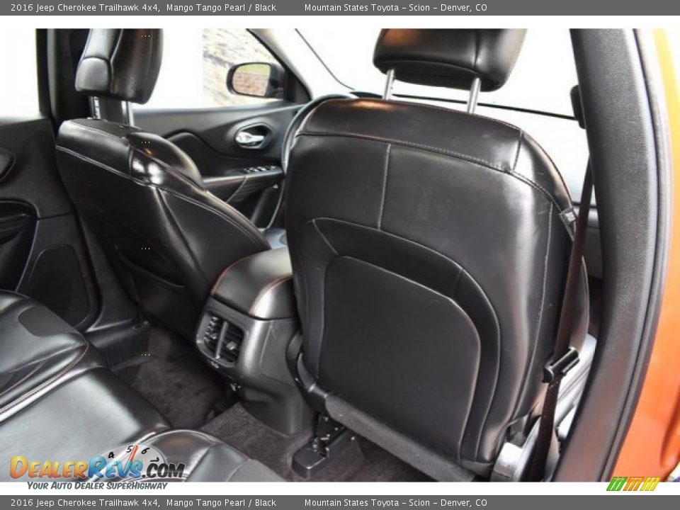 2016 Jeep Cherokee Trailhawk 4x4 Mango Tango Pearl / Black Photo #20