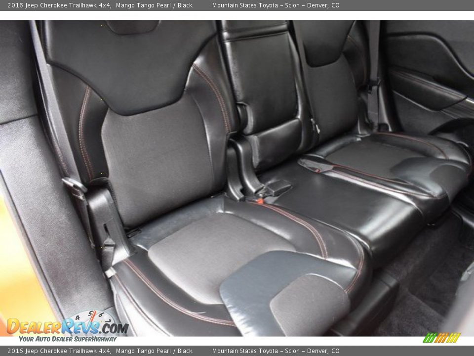 2016 Jeep Cherokee Trailhawk 4x4 Mango Tango Pearl / Black Photo #22