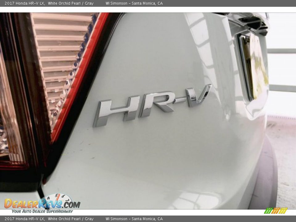 2017 Honda HR-V LX White Orchid Pearl / Gray Photo #7