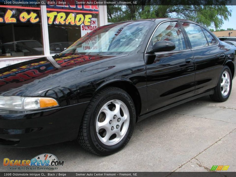 1998 Oldsmobile Intrigue GL Black / Beige Photo #3