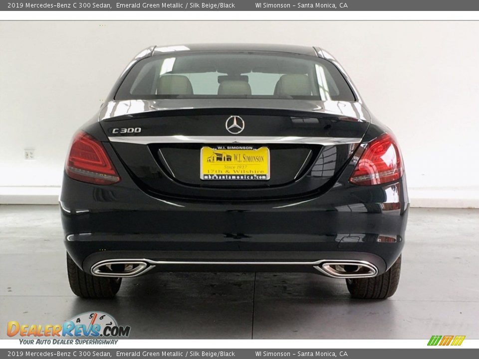 2019 Mercedes-Benz C 300 Sedan Emerald Green Metallic / Silk Beige/Black Photo #3