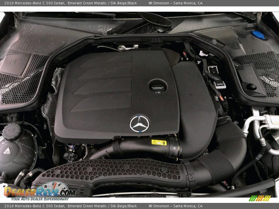 2019 Mercedes-Benz C 300 Sedan Emerald Green Metallic / Silk Beige/Black Photo #8