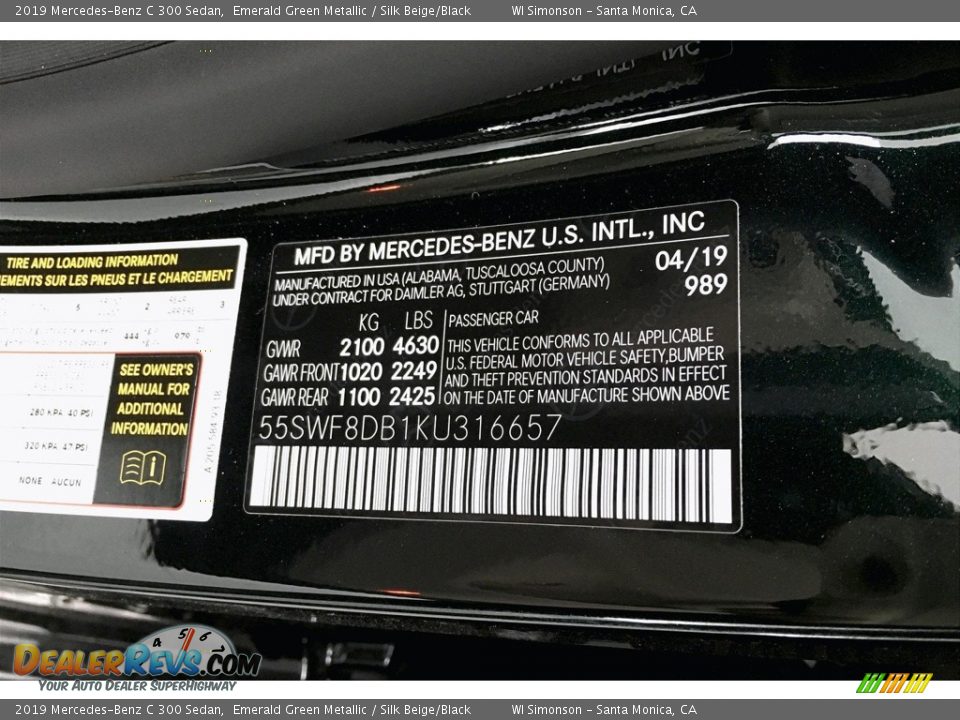 2019 Mercedes-Benz C 300 Sedan Emerald Green Metallic / Silk Beige/Black Photo #11