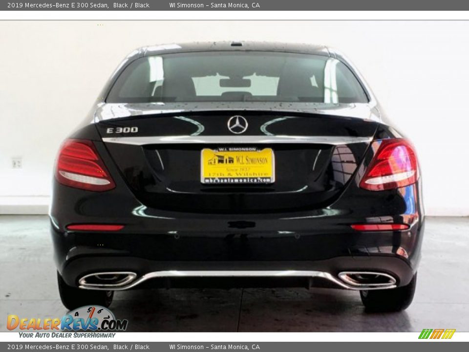 2019 Mercedes-Benz E 300 Sedan Black / Black Photo #3