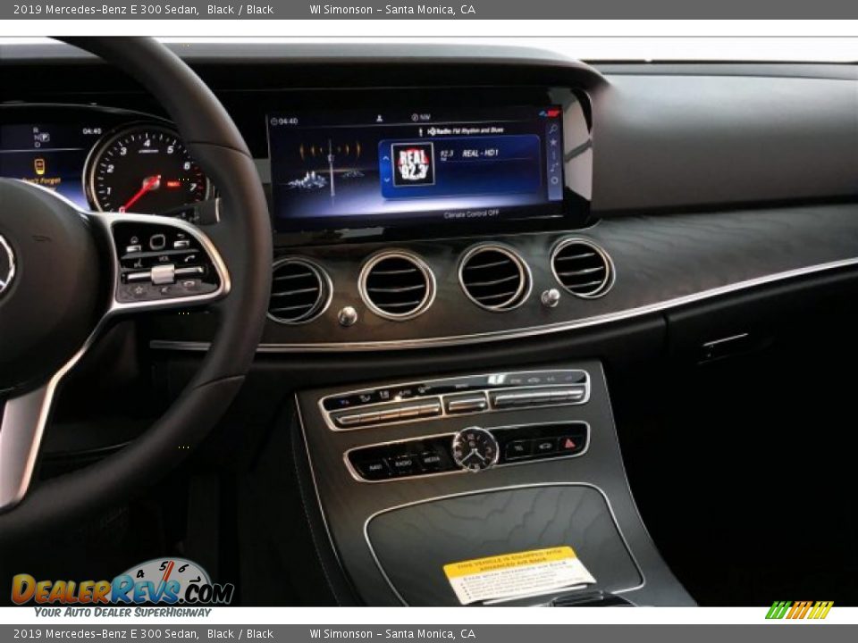 2019 Mercedes-Benz E 300 Sedan Black / Black Photo #6