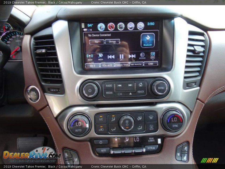 Controls of 2019 Chevrolet Tahoe Premier Photo #21