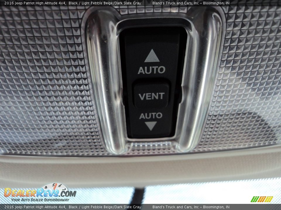 2016 Jeep Patriot High Altitude 4x4 Black / Light Pebble Beige/Dark Slate Gray Photo #26