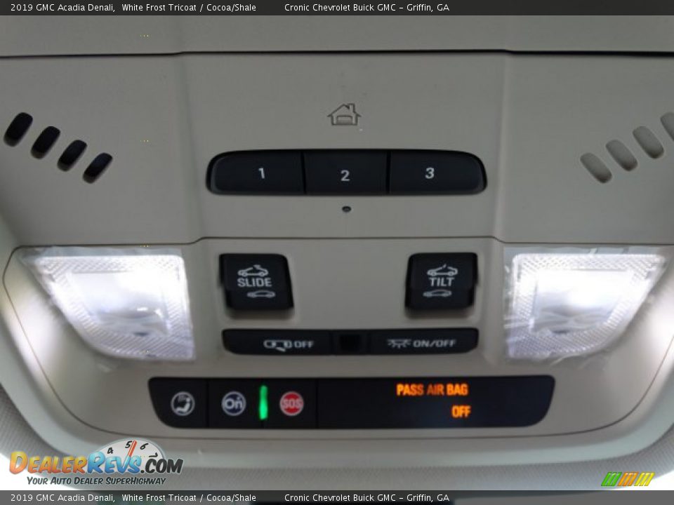 2019 GMC Acadia Denali White Frost Tricoat / Cocoa/Shale Photo #19