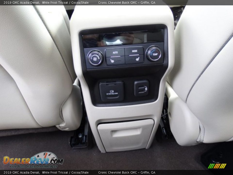 2019 GMC Acadia Denali White Frost Tricoat / Cocoa/Shale Photo #23