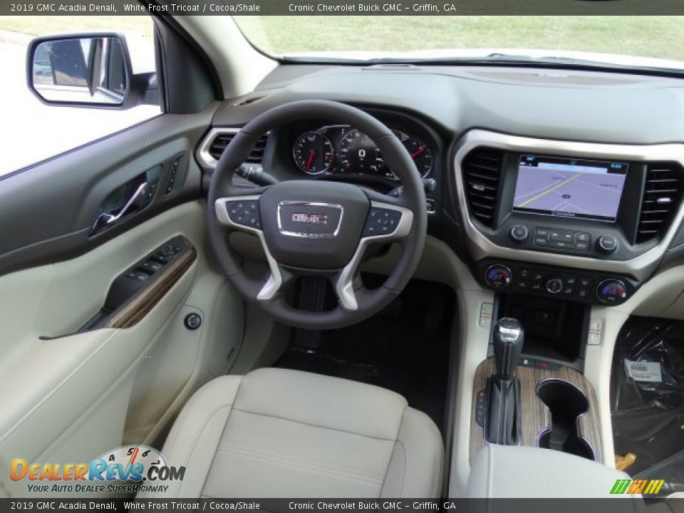 2019 GMC Acadia Denali White Frost Tricoat / Cocoa/Shale Photo #24
