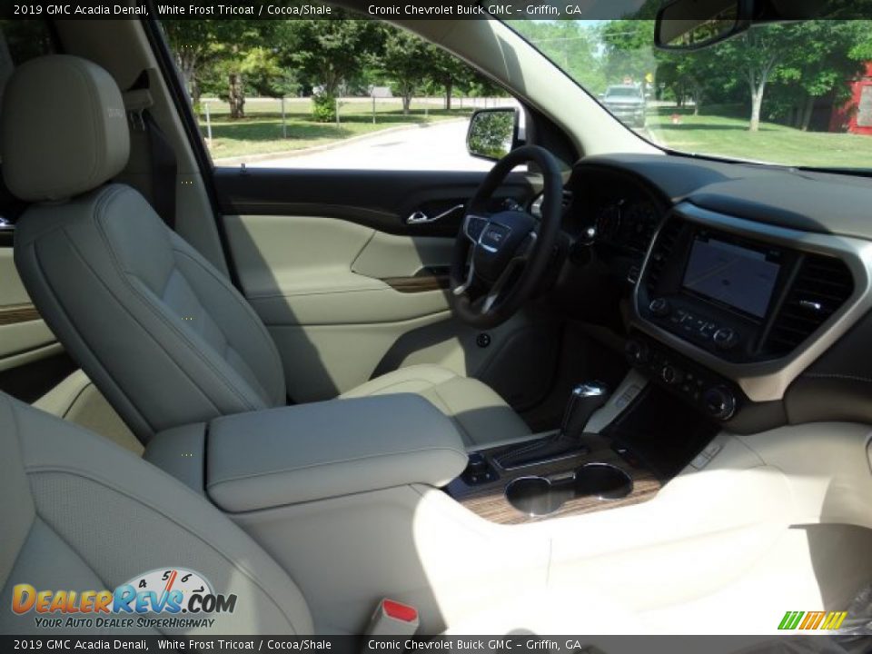 2019 GMC Acadia Denali White Frost Tricoat / Cocoa/Shale Photo #30