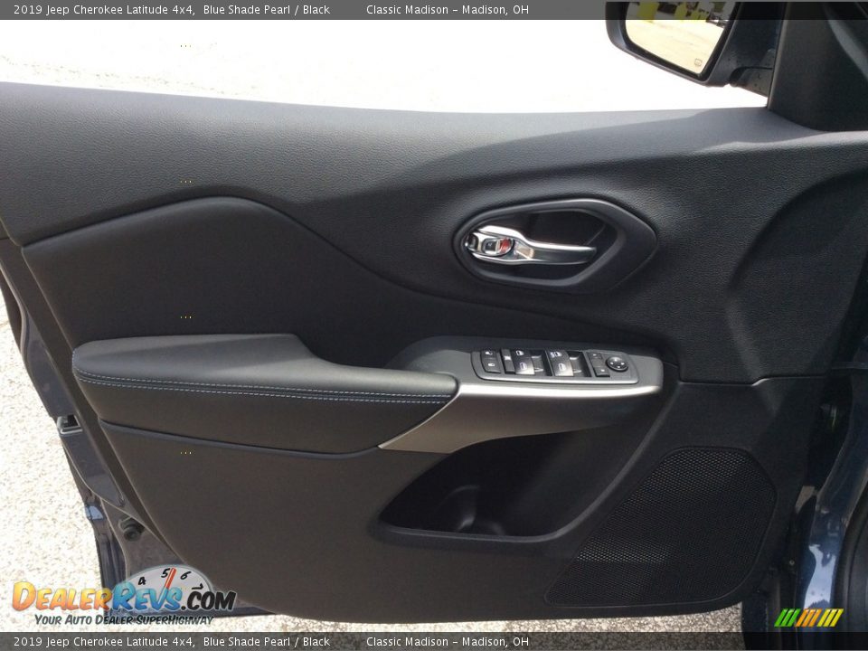2019 Jeep Cherokee Latitude 4x4 Blue Shade Pearl / Black Photo #8