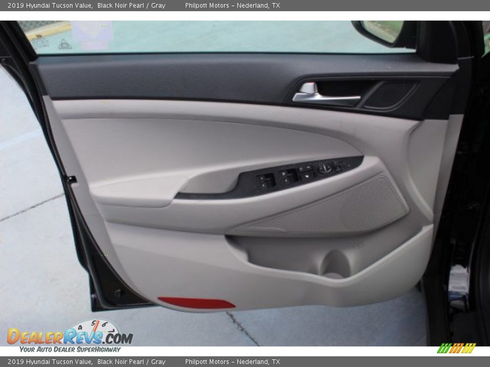2019 Hyundai Tucson Value Black Noir Pearl / Gray Photo #7